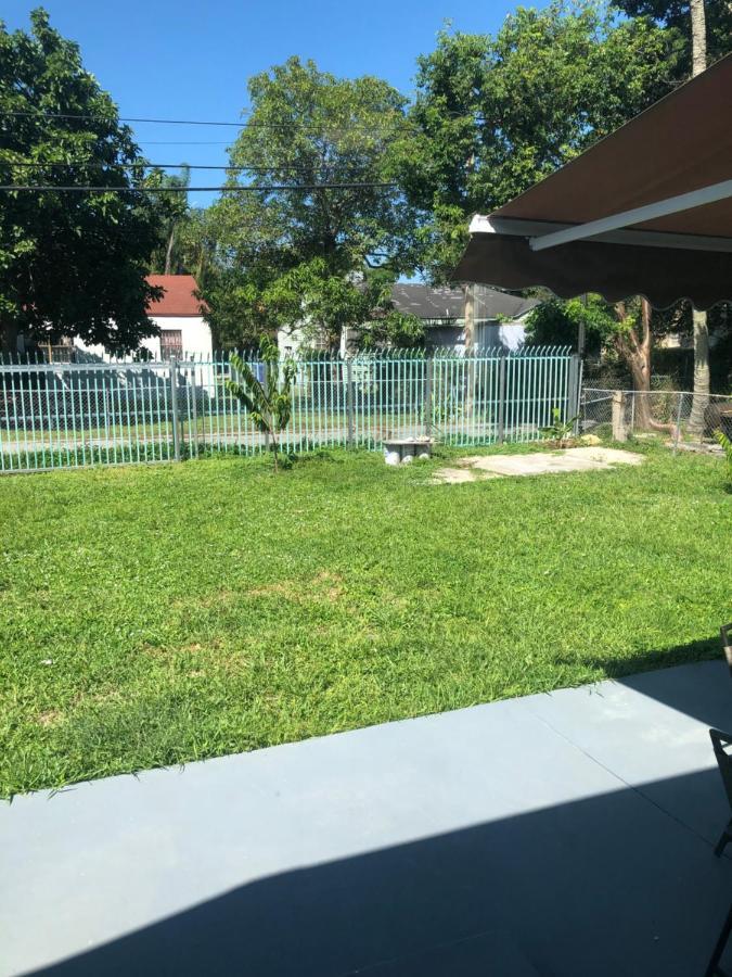 Your House In Miami Bagian luar foto